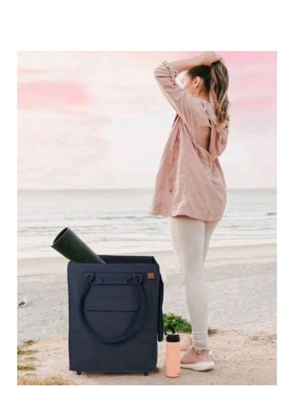 CleverMade Foldable Tote Bag on Wheels 14" Lx18"Wx24"H Soft Grip Navy - Picture 4 of 10